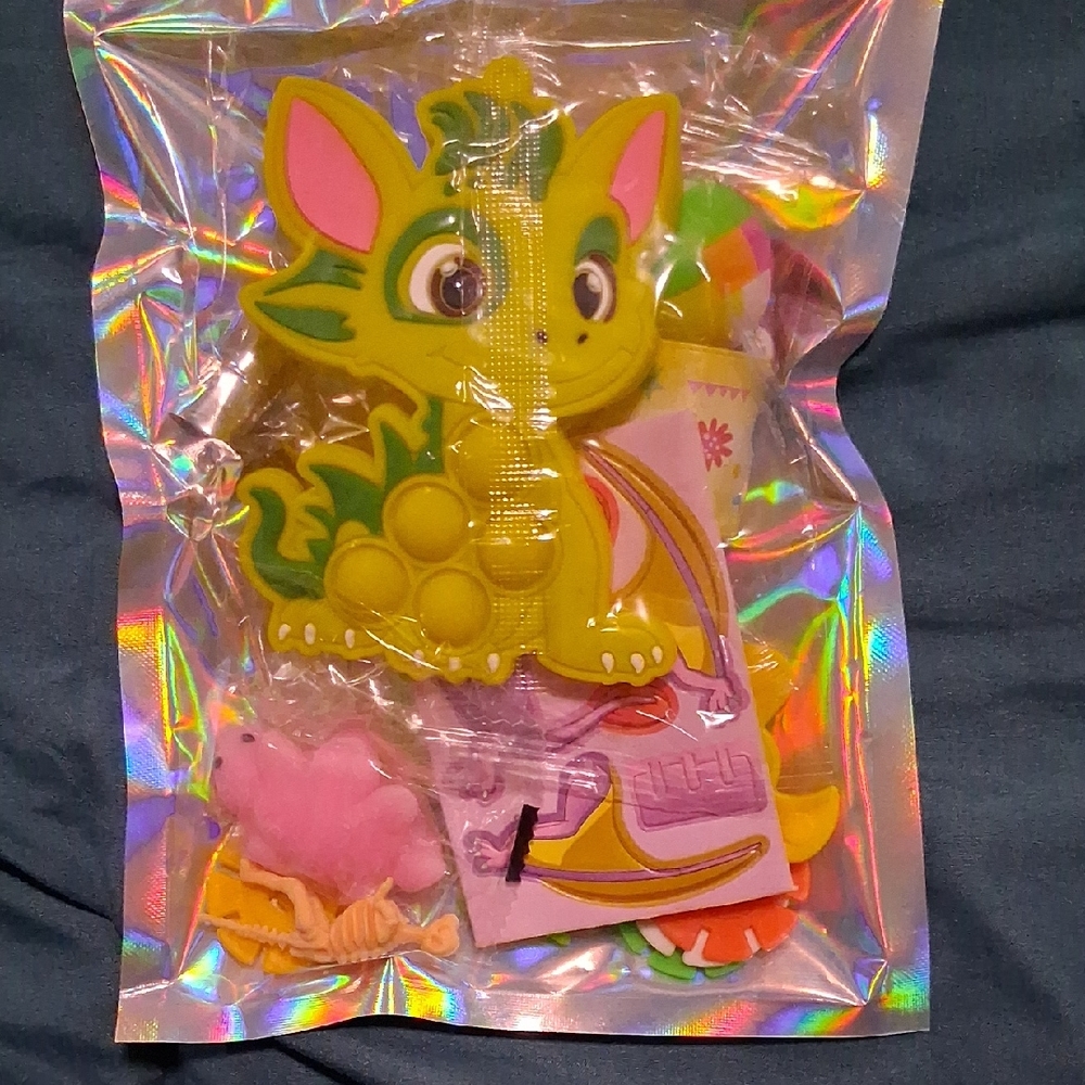 25 Piece Green Dragon Pop It Fidget Toy with Pink Accents